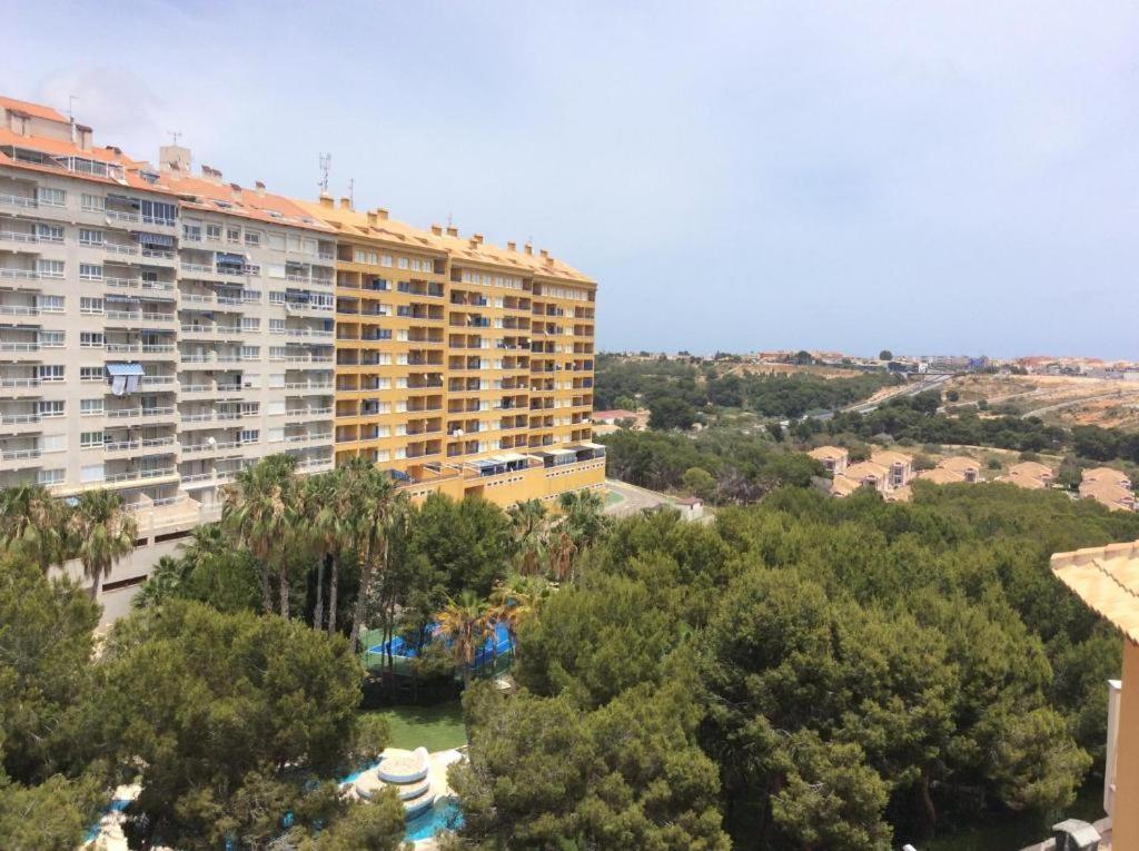 2-Bedroom And Living Room Apartment Near Campoamor Beach Bagian luar foto