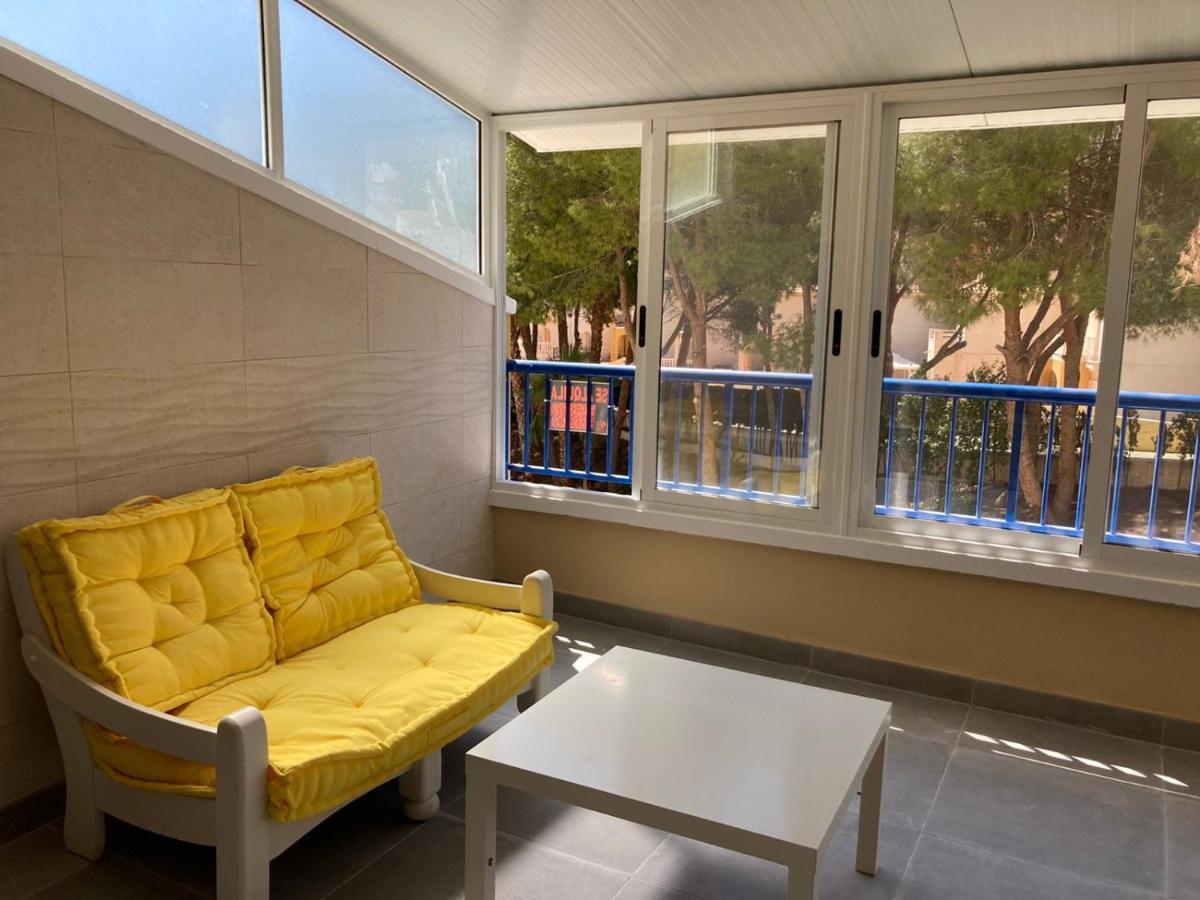 2-Bedroom And Living Room Apartment Near Campoamor Beach Bagian luar foto